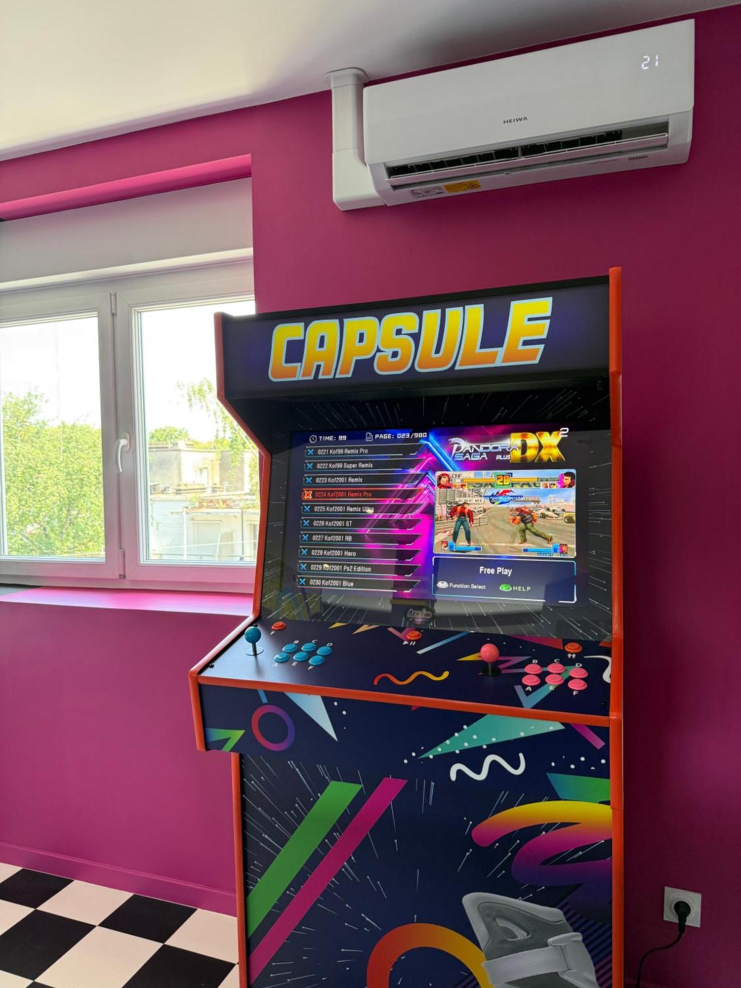 Capsule Retour Vers Le Futur Maubeuge Exterior photo